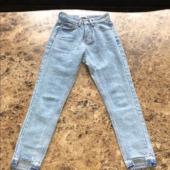 Princess Polly - Mind over matter mom jeans - Picture 3 of 5